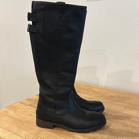 Sorel Black Boots - Picture 5 of 8